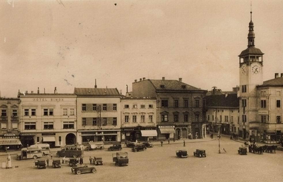 Velké náměstí - radnice, Haná